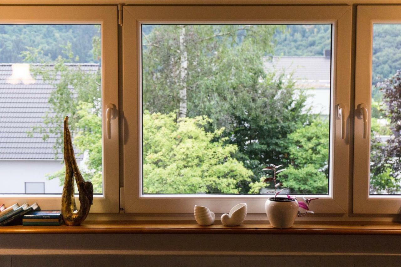 Moderne 70 Qm Wohnung Mit Grosser Dachterrasse Kinheim Bagian luar foto