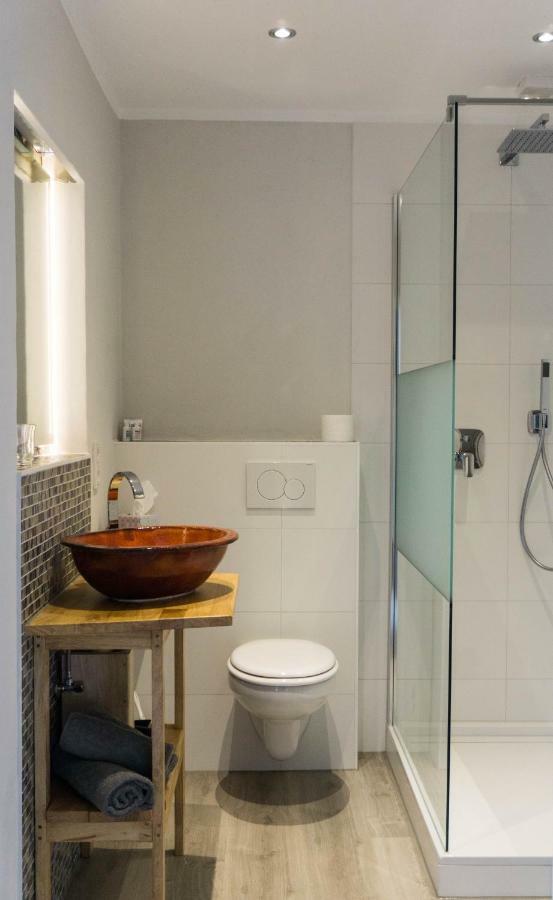 Moderne 70 Qm Wohnung Mit Grosser Dachterrasse Kinheim Bagian luar foto